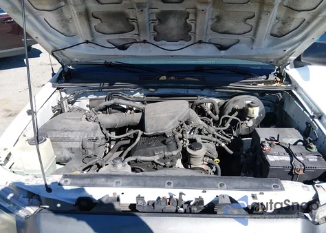 2015 Toyota Tacoma z USA, uszkodzony, nr VIN 5TFTX4CN6FX067001